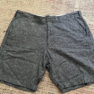 J. Crew Size 38 9” Inseam Woven Short